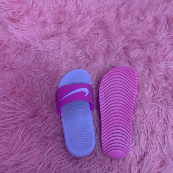Gently Used Nike Pink Slides
Size 3

$20 - Picture 2 of 5